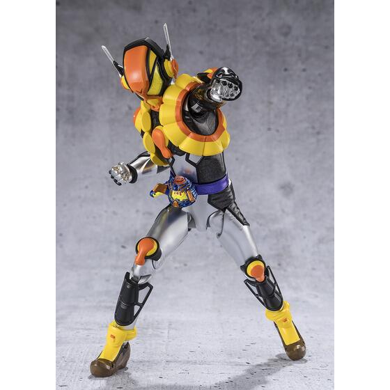 仮面ライダーガヴ』より3人目のライダー「仮面ライダーヴラム プリン