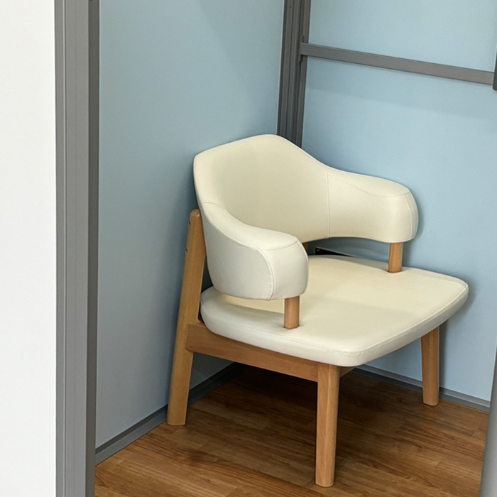 Babypeko®タイプα | 鍵付き個室の設置型授乳室「Babypeko®公式」