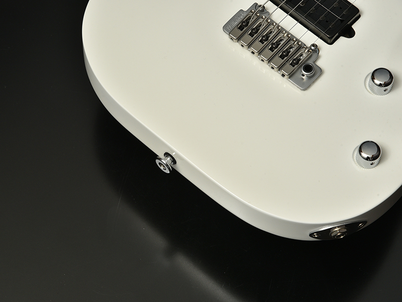 GRACE-AT/BW WH (Bacchus / バッカス) エレキギター