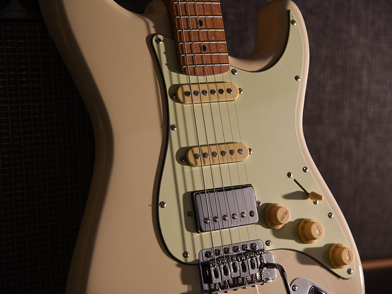 BST-2-RSM/M DLPB (Bacchus / バッカス) エレキギター ストラトタイプ