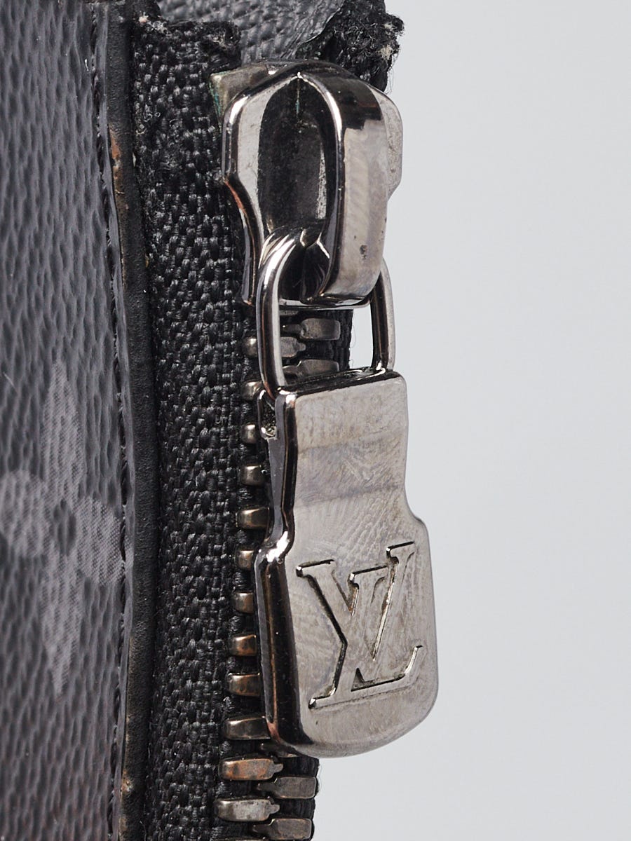 Louis Vuitton Monogram Eclipse Porte Monnaie Jour Zip Coin Purse