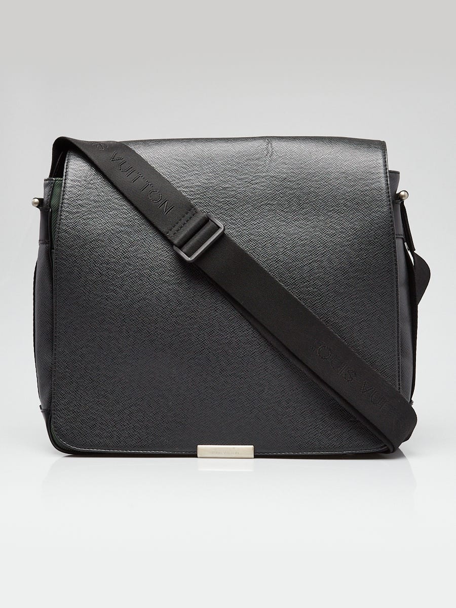 Louis Vuitton Black/Green Taiga Leather Viktor Messenger Bag