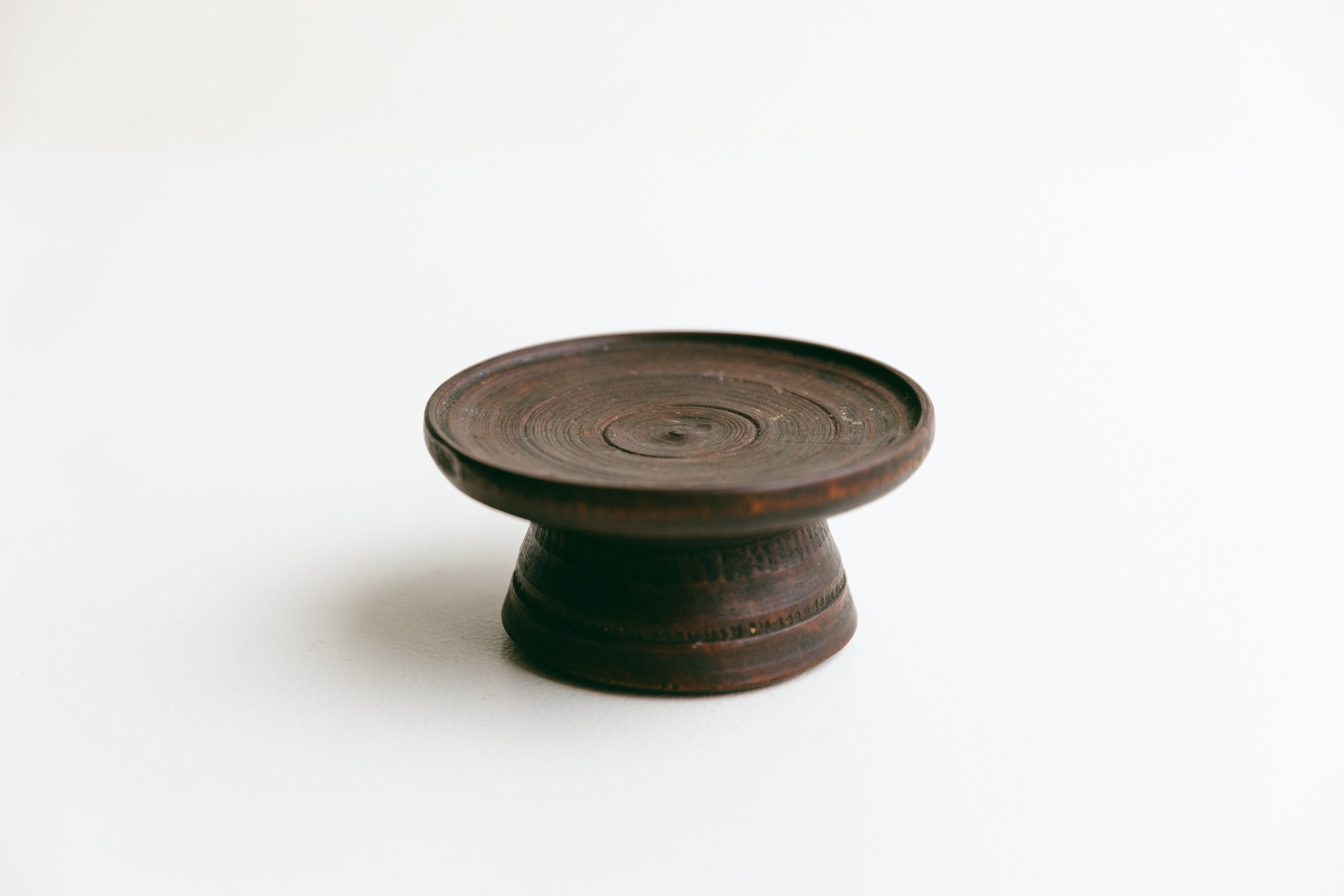 アンティーク品】李朝時代 木製高台（小サイズ：8BV） – BAKEAT