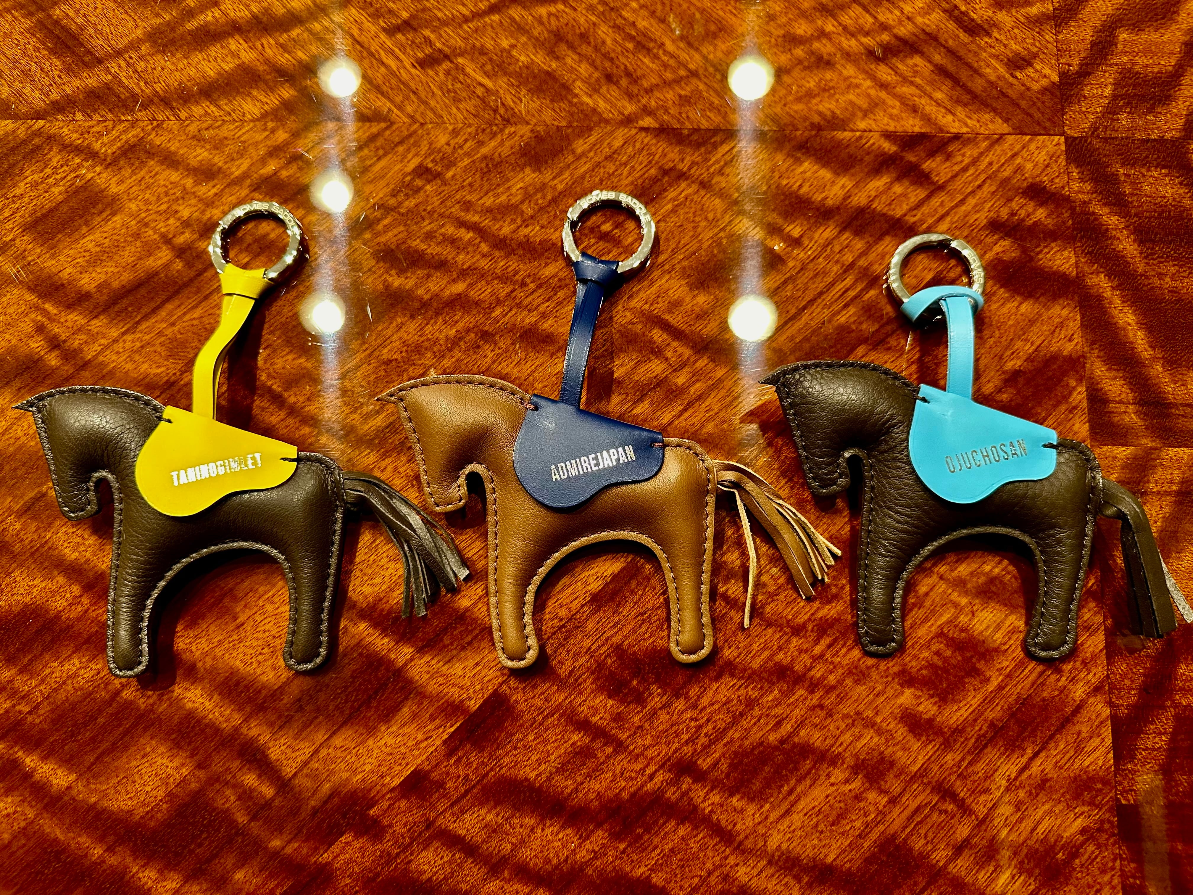 ソメス会員限定抽選販売品 午年 開運・馬メンコキーホルダー シルバー