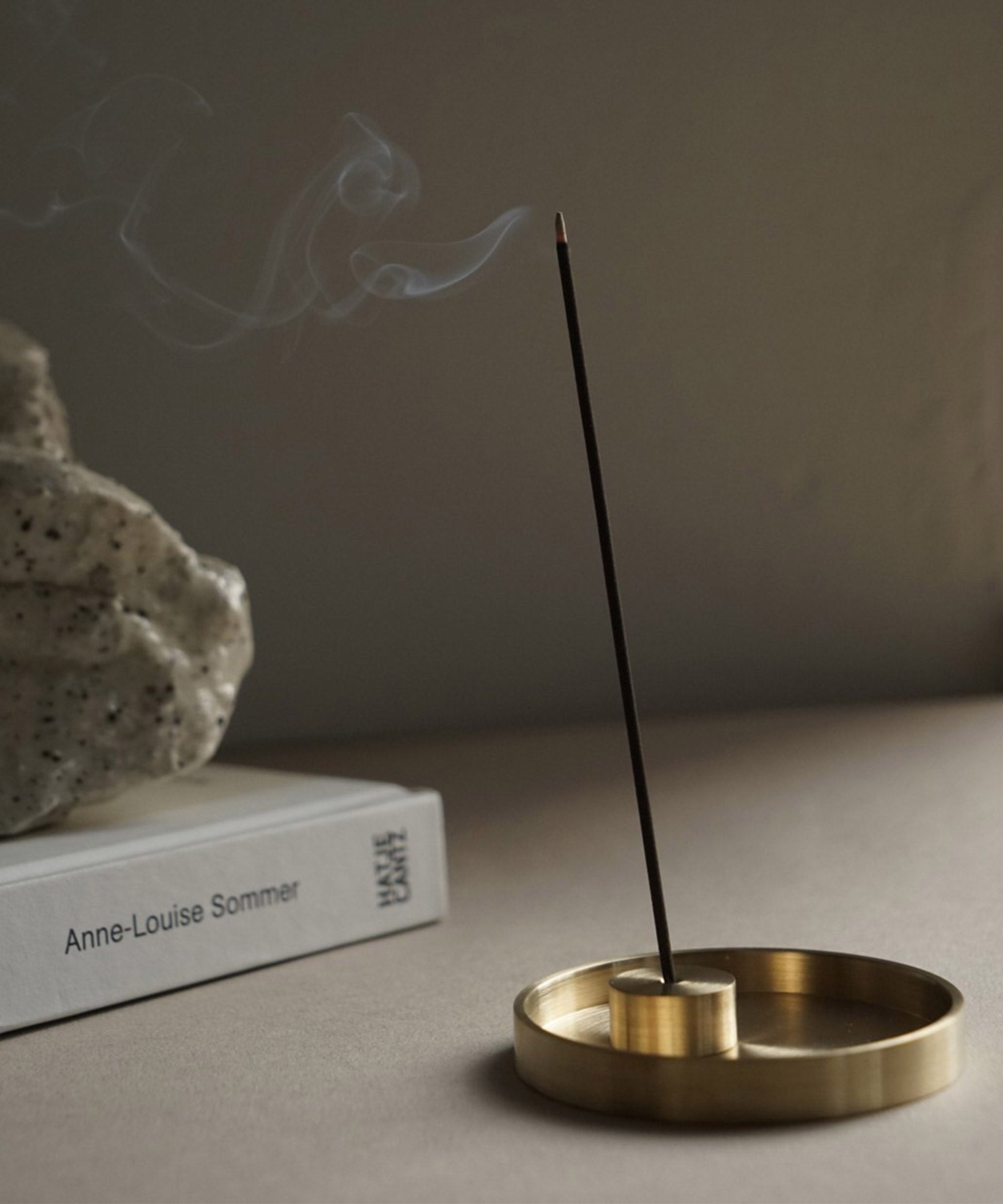 IYÉ/イェ】incense holder TOKI short お香立て – BASIC AND ACCENT