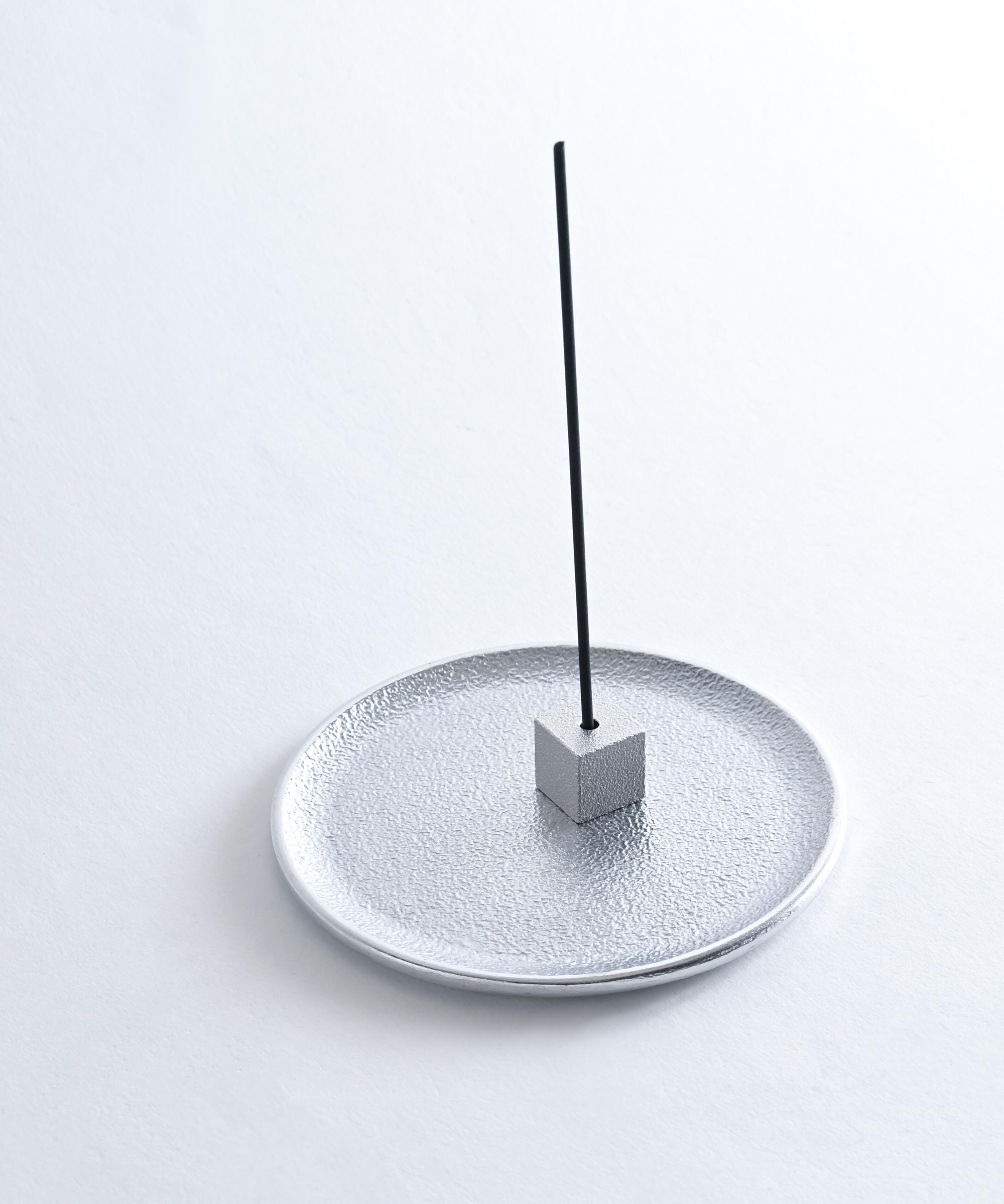 IYÉ/イェ】incense holder TOKI short お香立て – BASIC AND ACCENT