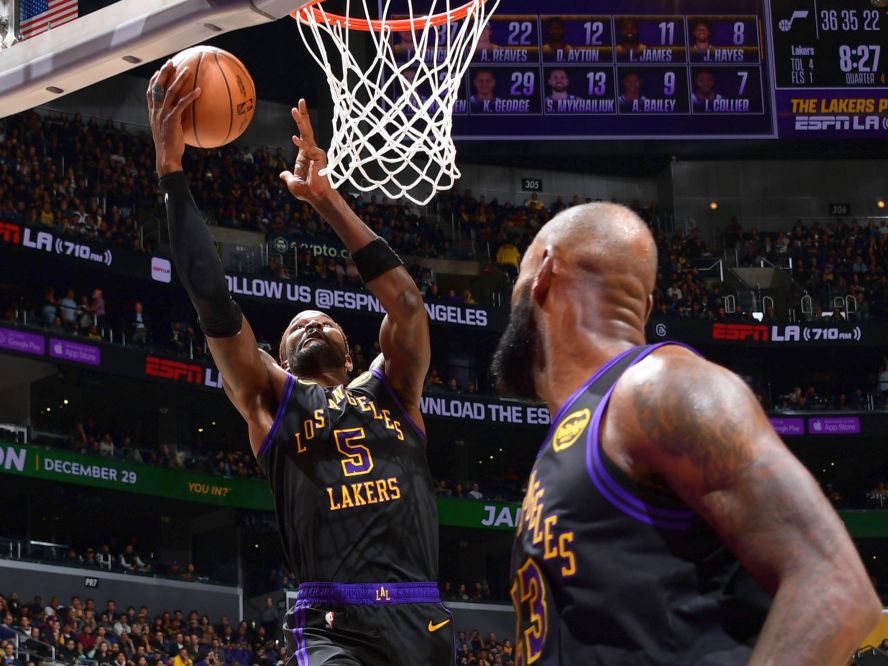 NBA】レブロン・ジェームズとのプレーに感激するディアンドレ