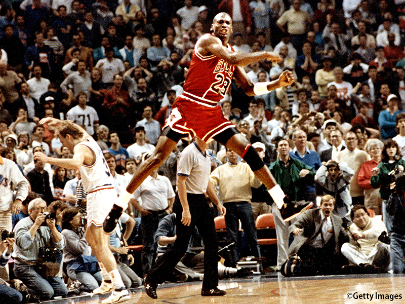 エア ジョーダン 4からエア マックス 95の名作カラー落とし込んだ新作