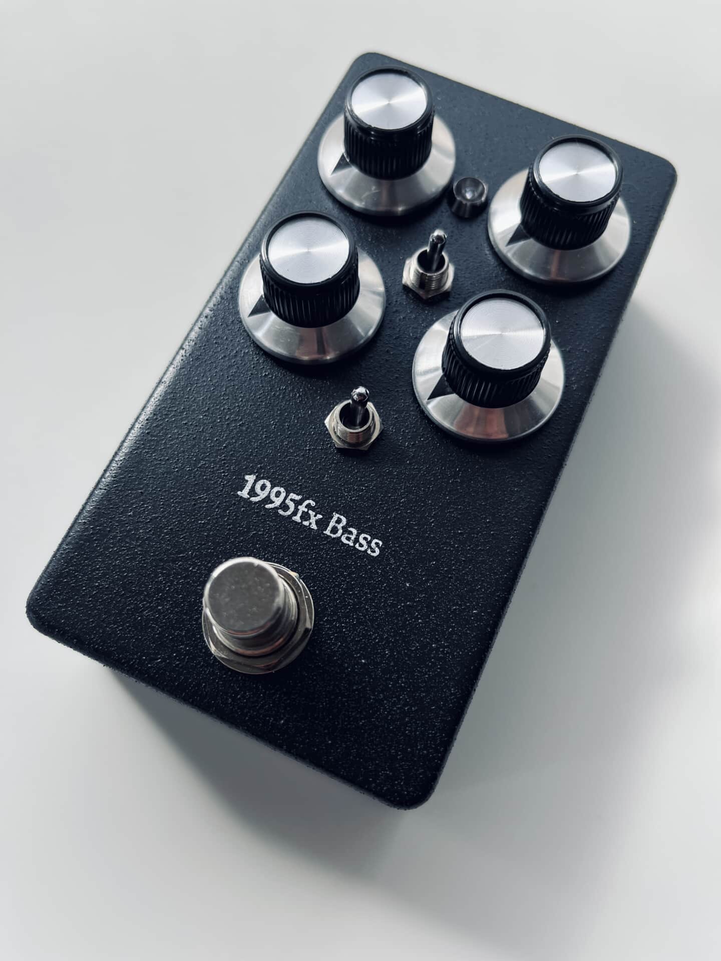 どでかいネズミが生まれそうです” – 1995fx / Ravenous【高松浩史の