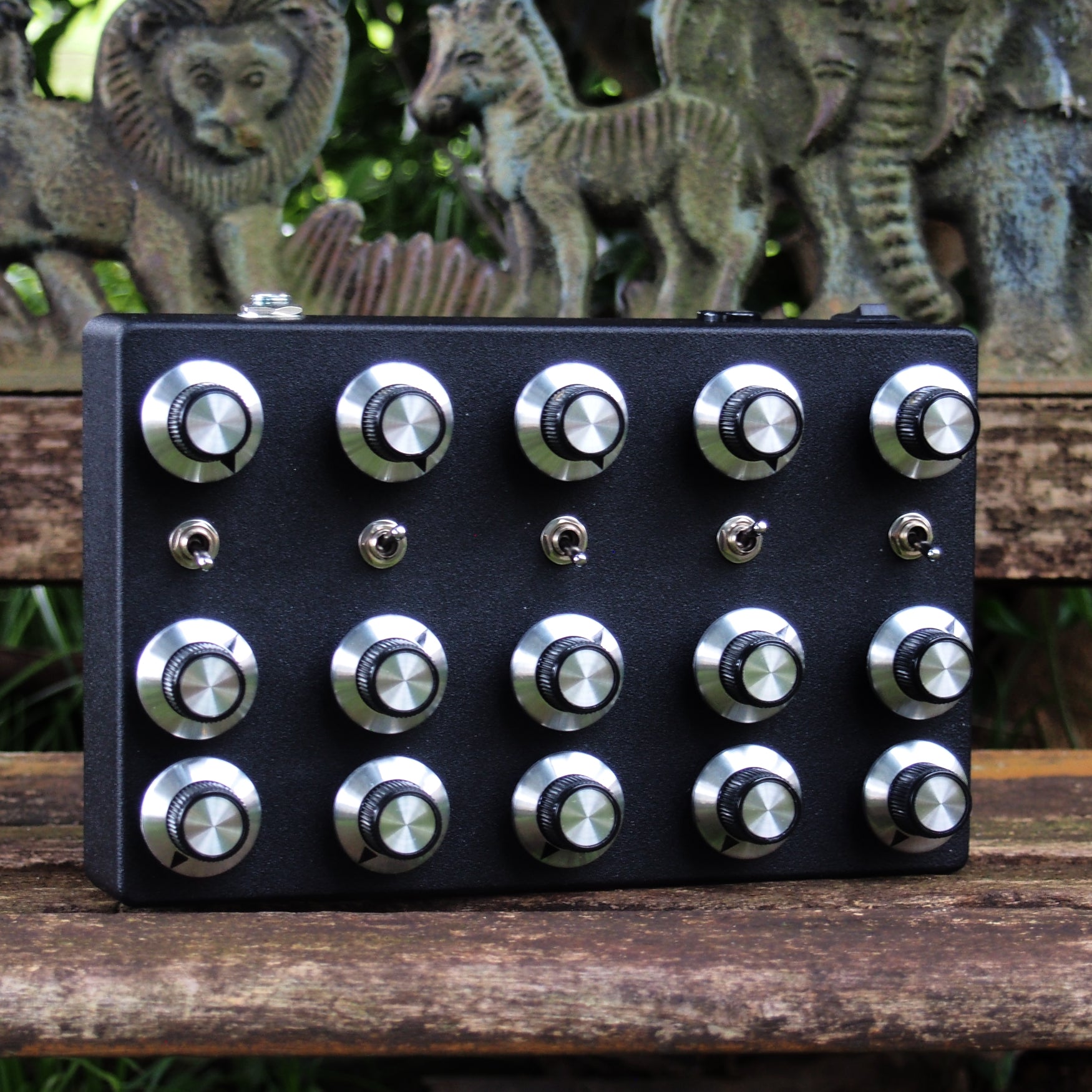 jmystnth-nosc10-006_2048x.jpg?