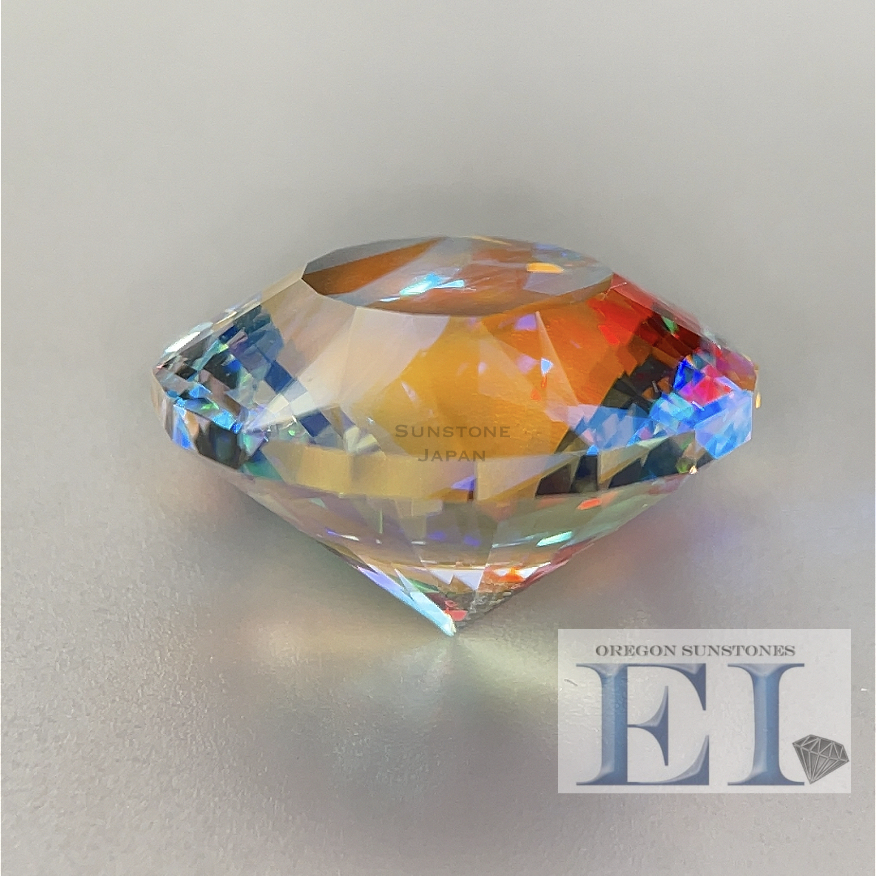 21278L X-Cube (プリズムガラス) - 合同会社ベア・ストーン