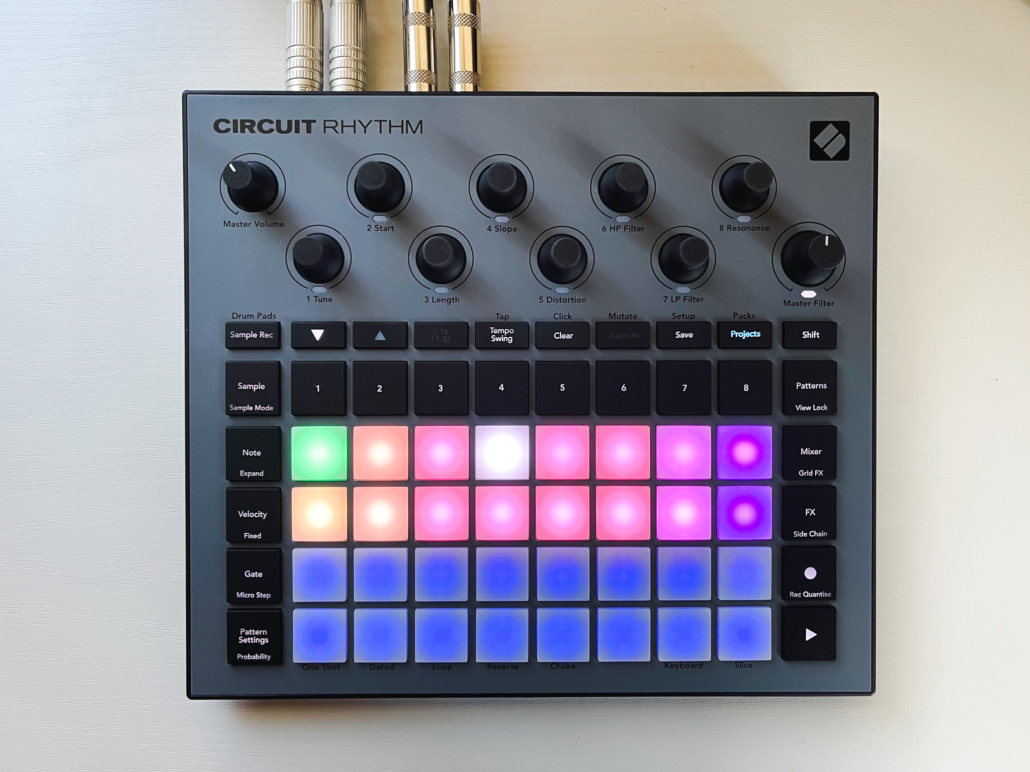 最新サンプラー「Novation Rhytyhm Circuit」レビュー！ | beesic