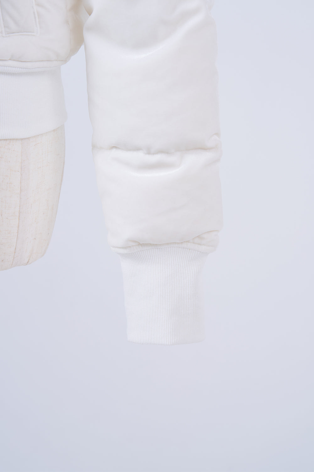 ベルベットダウンジャケット