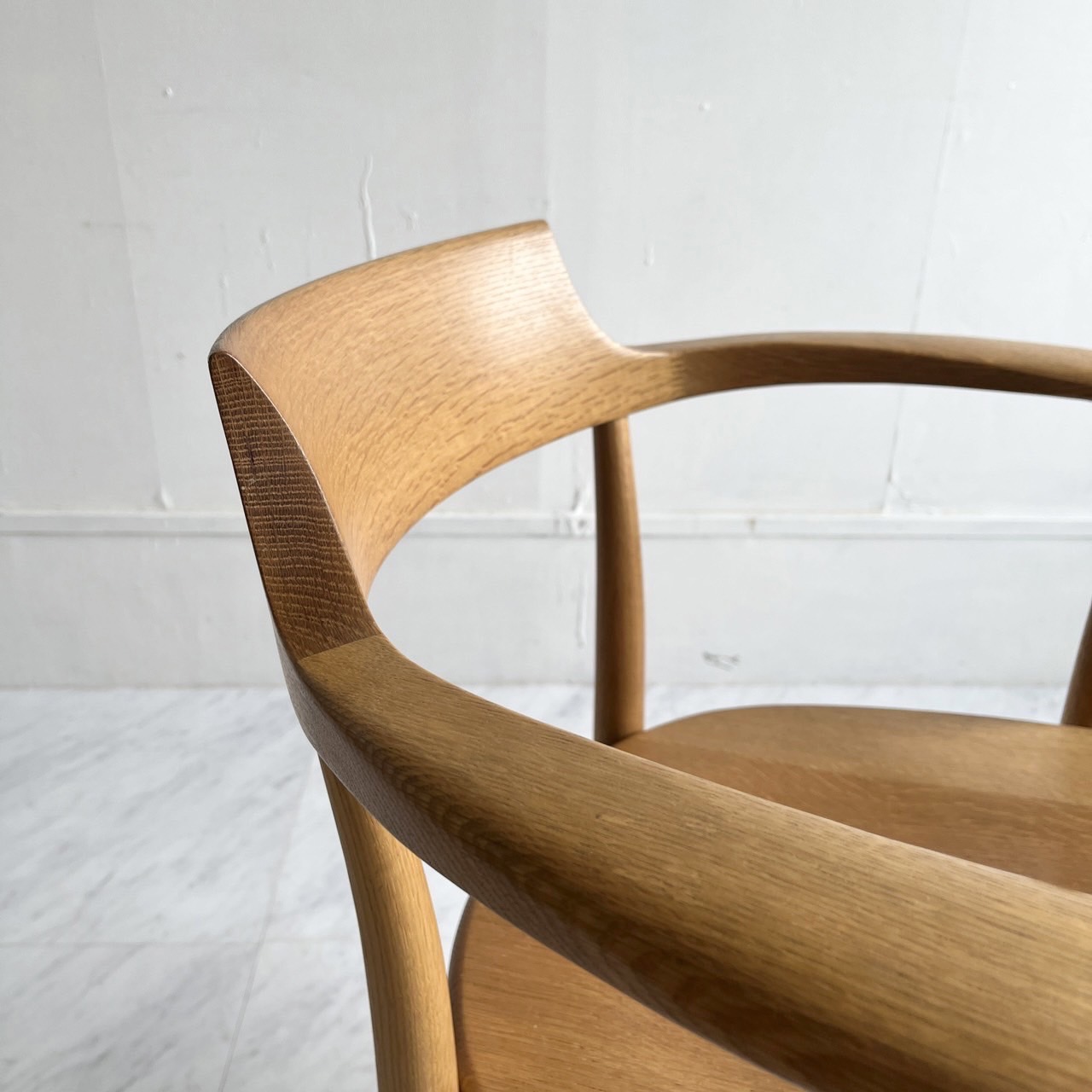 10年保証付】HIDA 飛騨産業 CRESCENT アームチェア 板座 ホワイト