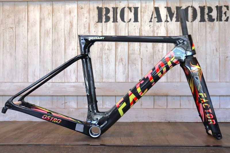 FACTOR OSTRO VAM PHOENIX カーボン フレーム 買取入荷！