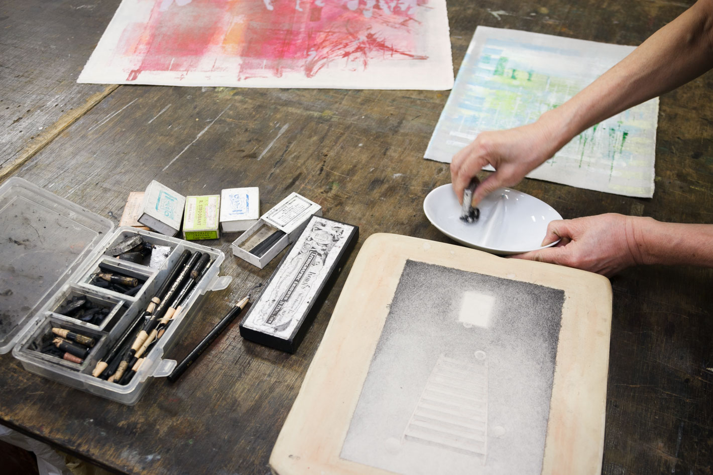 版画講座「リトグラフ（石版画）工房」講師：佐々木良枝＋増山吉明