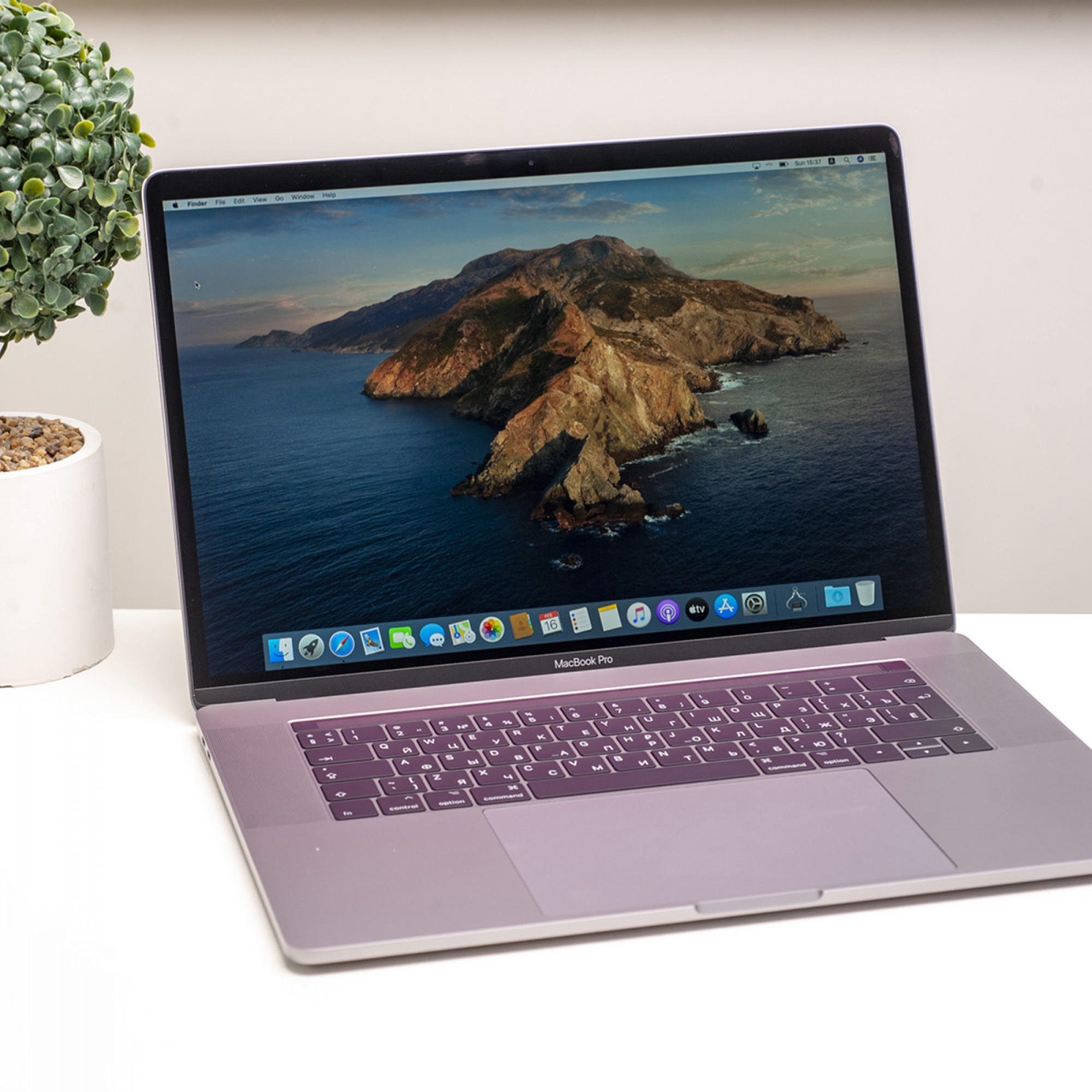 ᐈ MacBook Pro 15 Space Gray 2018 (MR932) б/у купить Киев 📱 цена