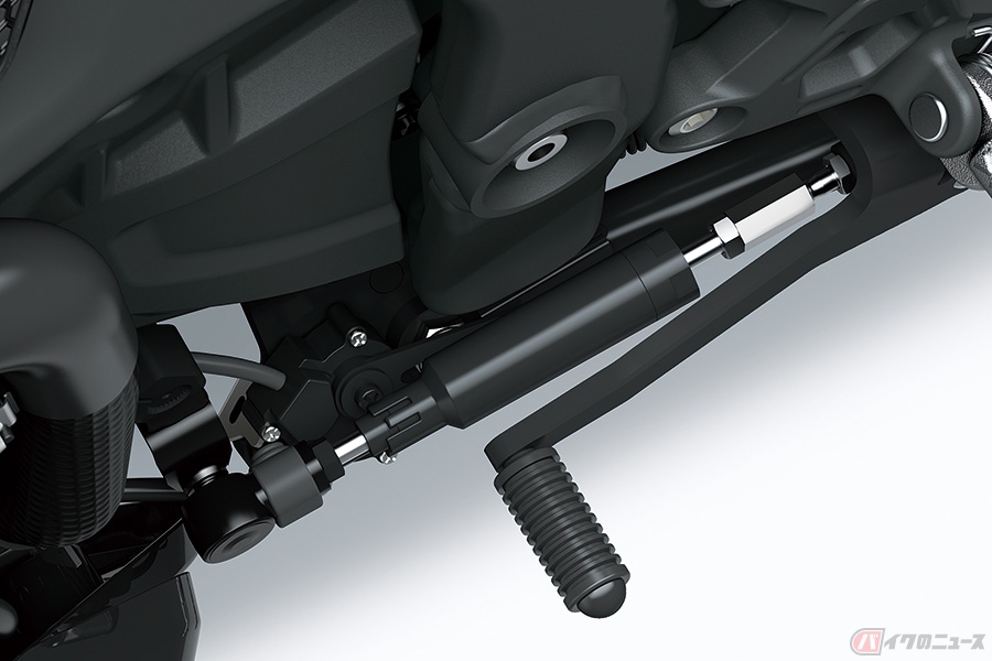 カワサキ「Ninja ZX-25R」 スタンダードとSEのどっちを選ぶ？ | バイク