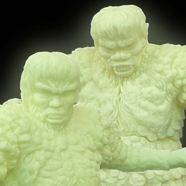 限定販売】リアルモデルキットシリーズ/蓄光版サンダとガイラ