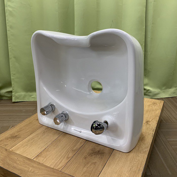 タカラベルモント シャンプーボール ワイドマジョリカを入荷しました