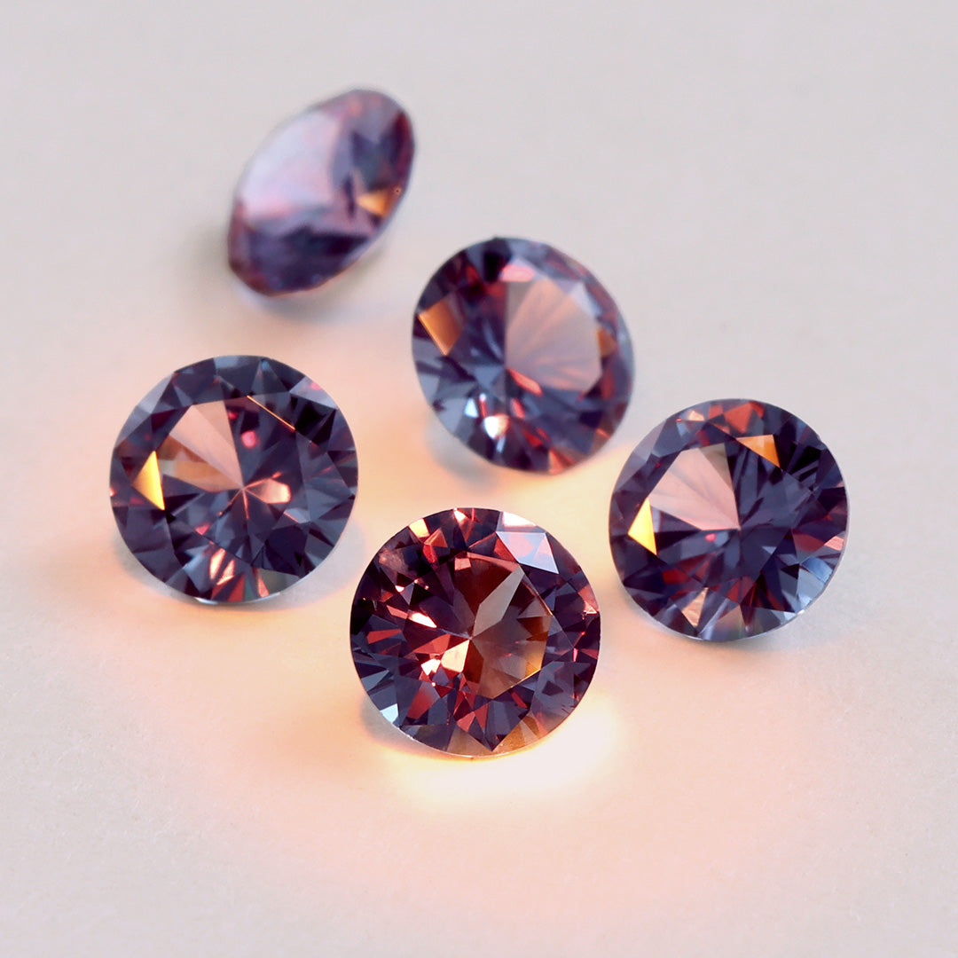 ビズー公式】ベキリーブルーガーネット ラウンドカット ダイヤモンド