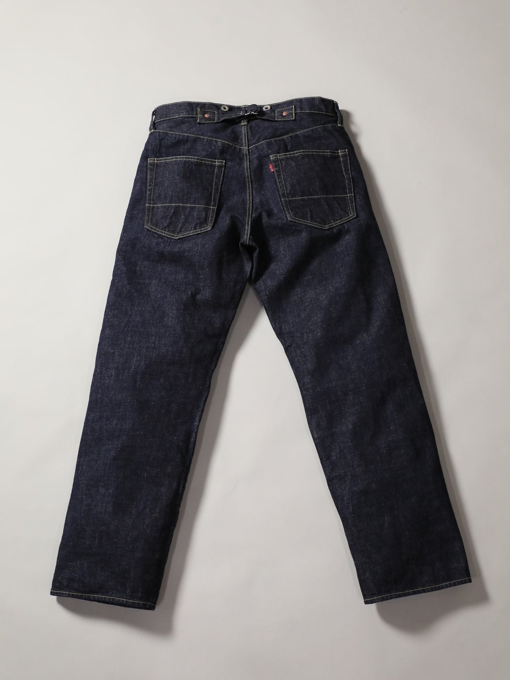 B-1969-XX-RR2011-680 One-Washed Cinch buckle Jeans made with