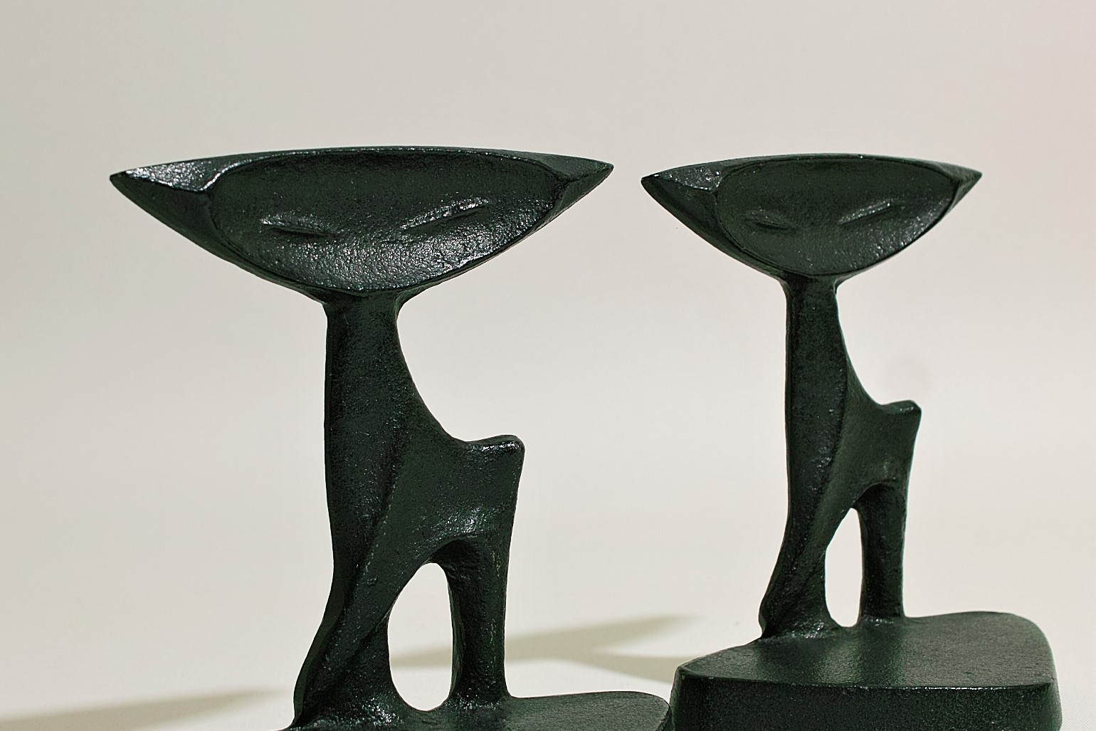 No.6968「猫のブックエンド：馬場忠寛デザインの南部鉄器」SOLD