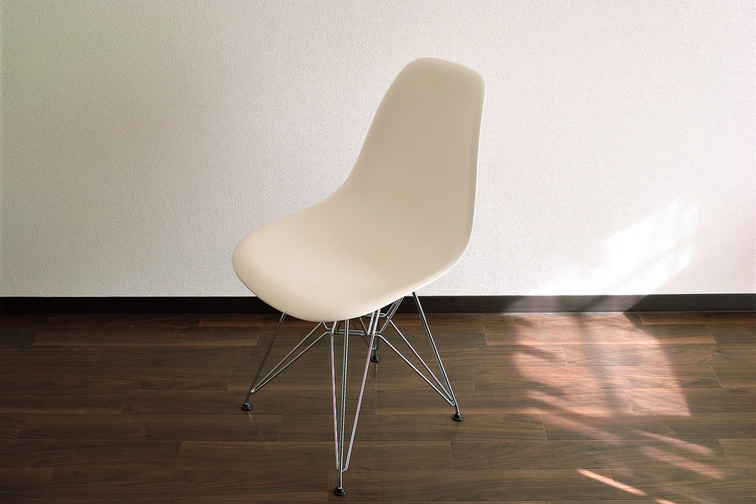 イームズ サイドシェルチェア Vitra社 イームズシェルチェアDSR