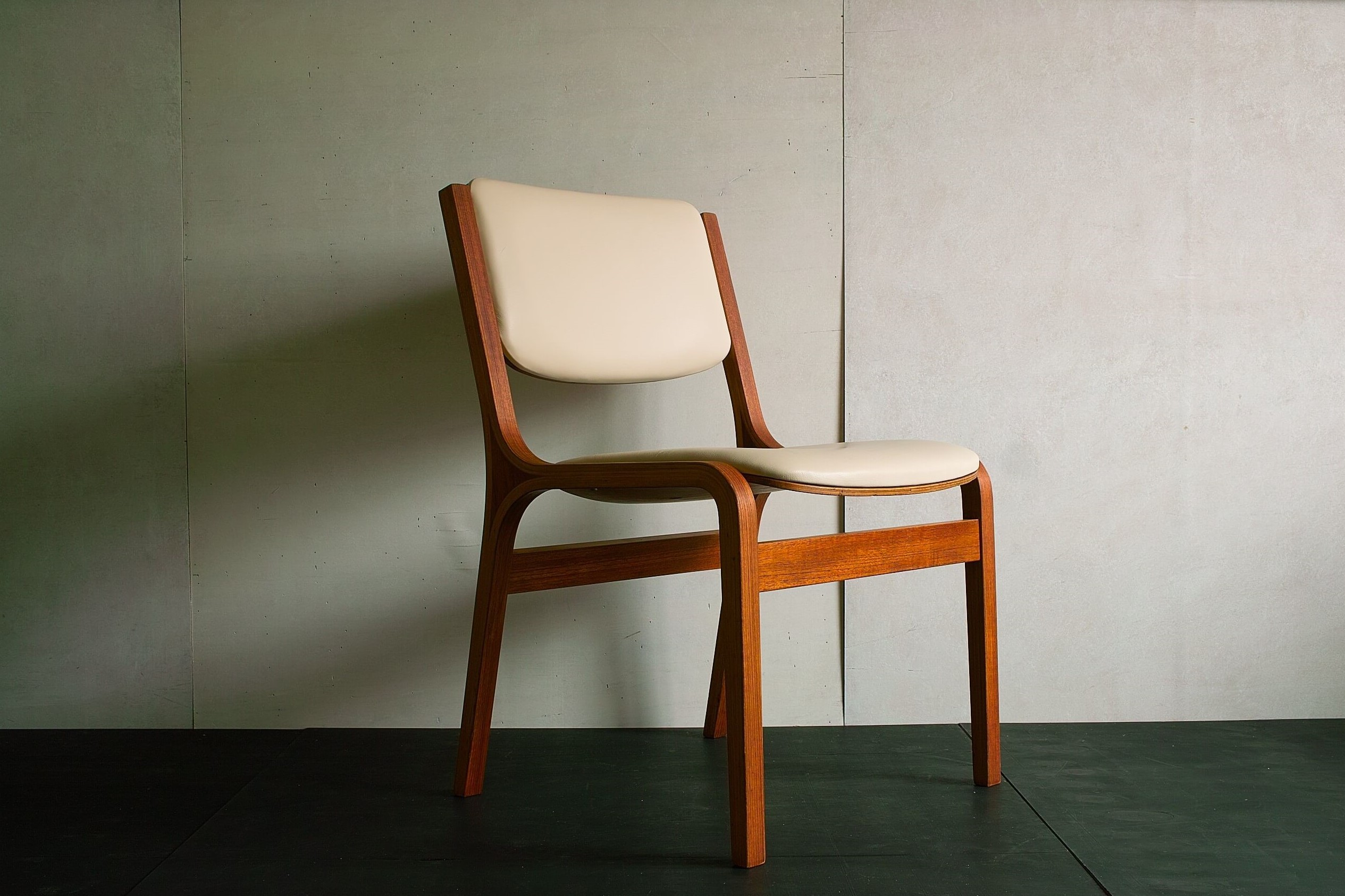 No.7502「ダイニングチェア：天童木工 / チーク×本革」SOLD | ボルト