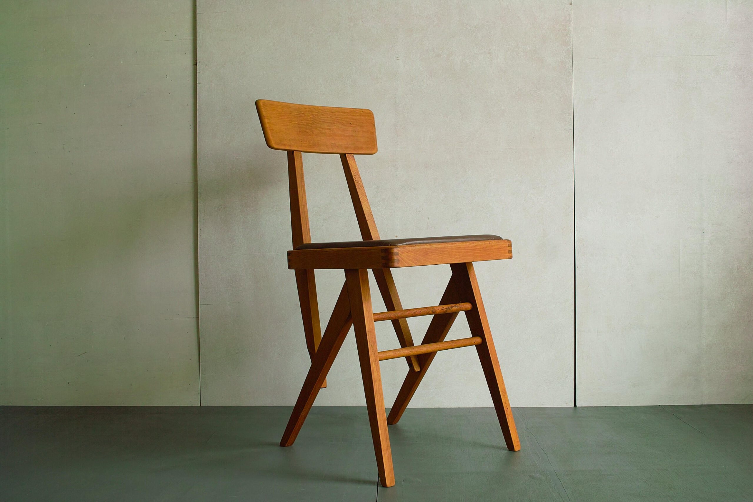 No.7496/7497「ヴィンテージデルタチェア：マルニ木工」SOLD | ボルト