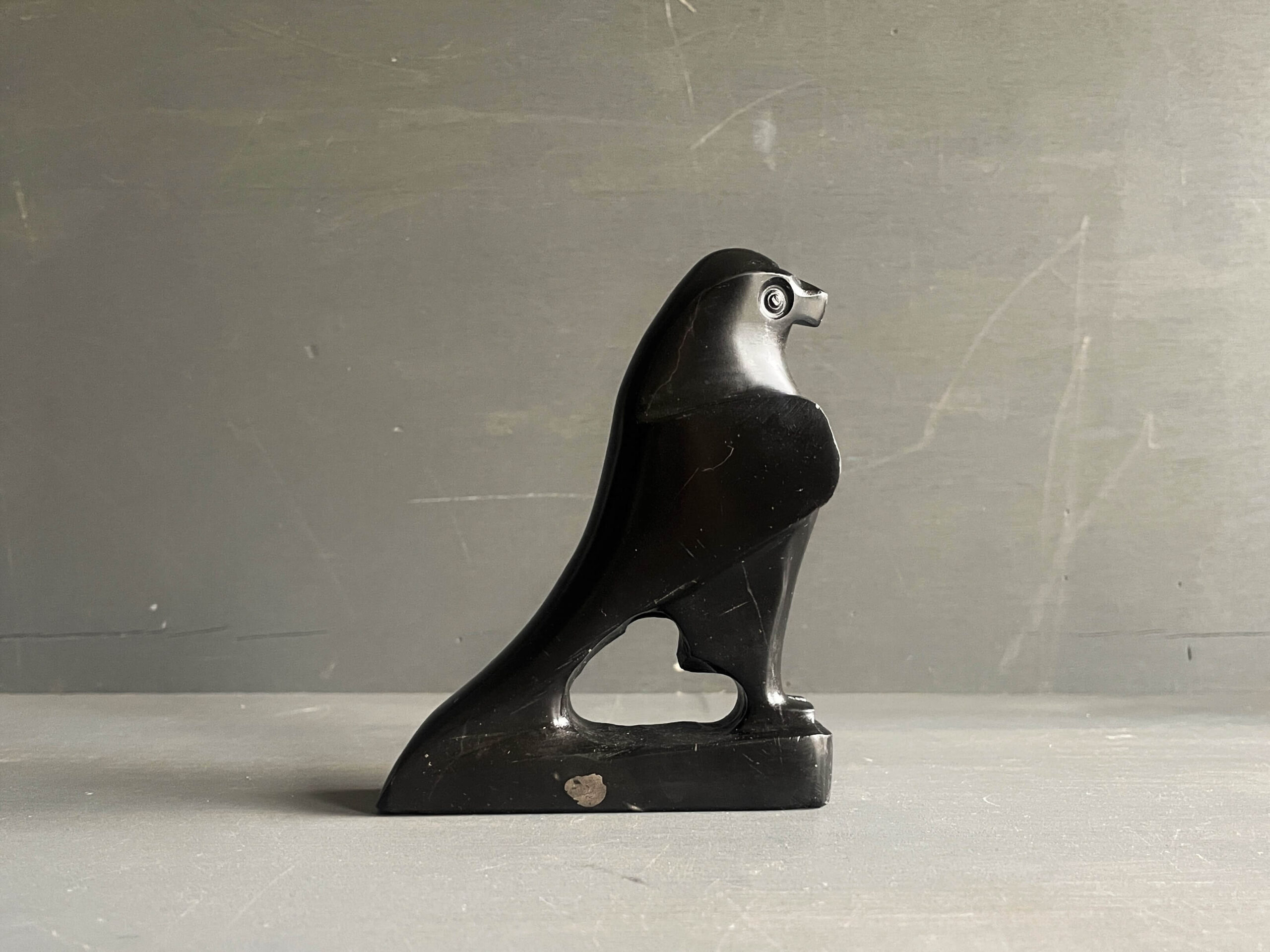 No.5749「石の彫刻〈ホルス神〉：エジプト」SOLD | ボルトナットマーケット