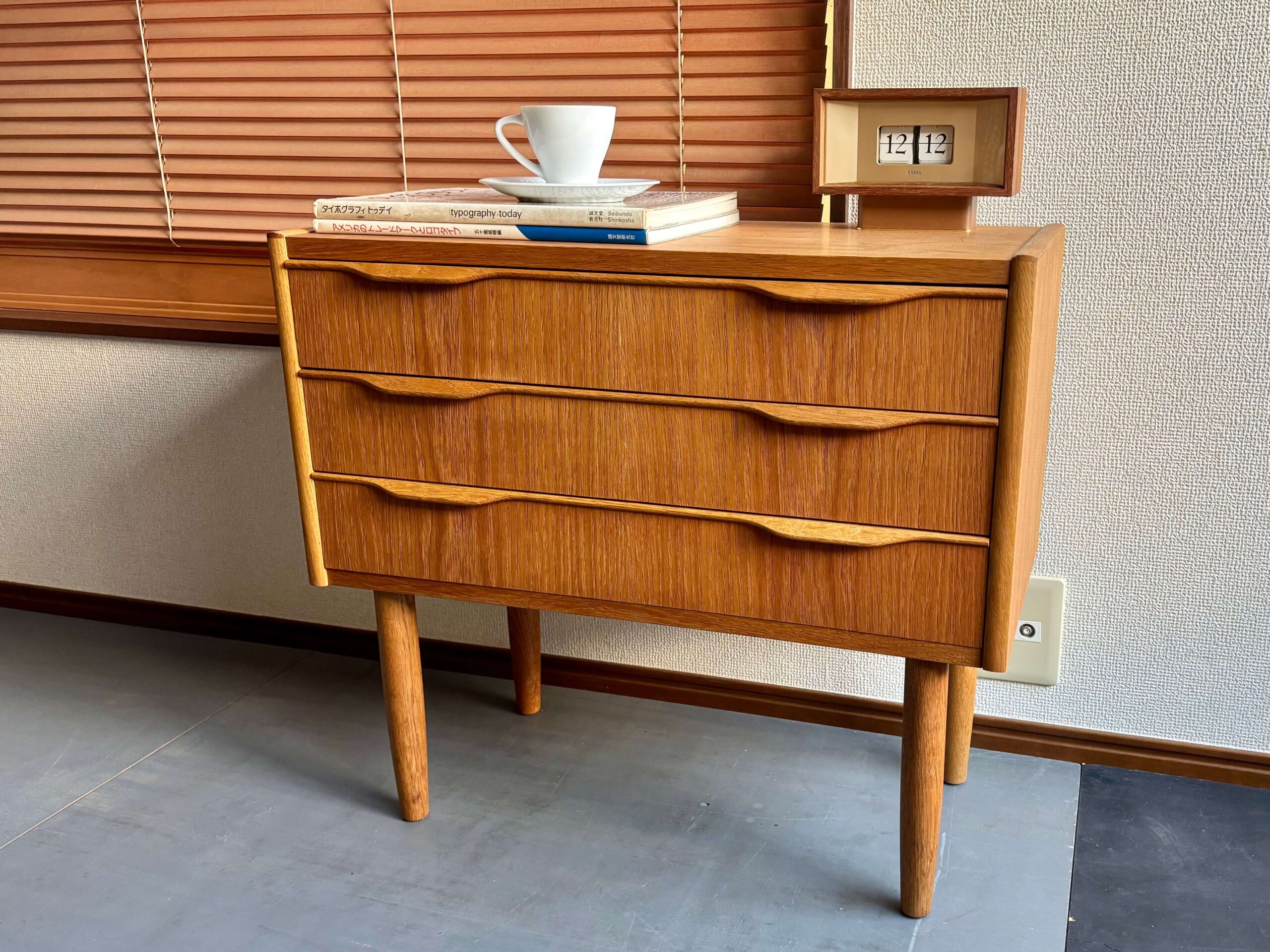 No.11114「オーク材のチェスト：デンマークヴィンテージ」幅61.5cm