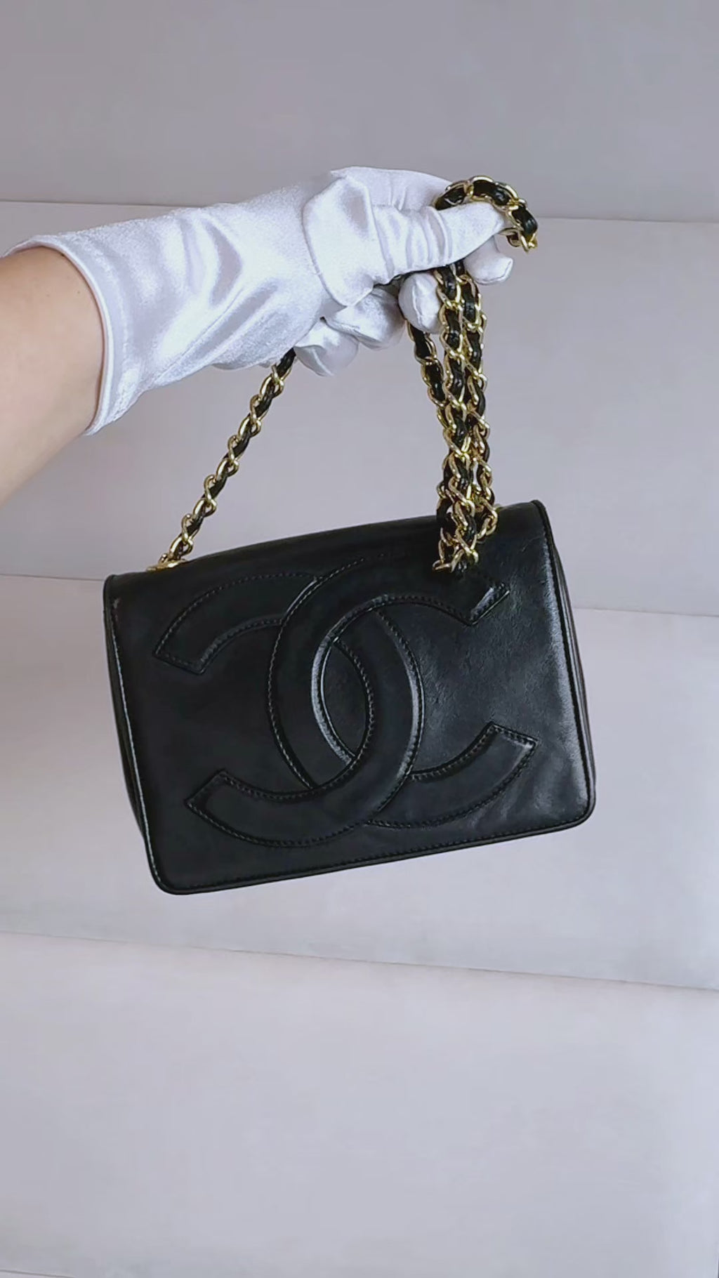 Chanel 1987 Vintage Black Giant Logo Mini Flap Bag 24k GHW C8Z