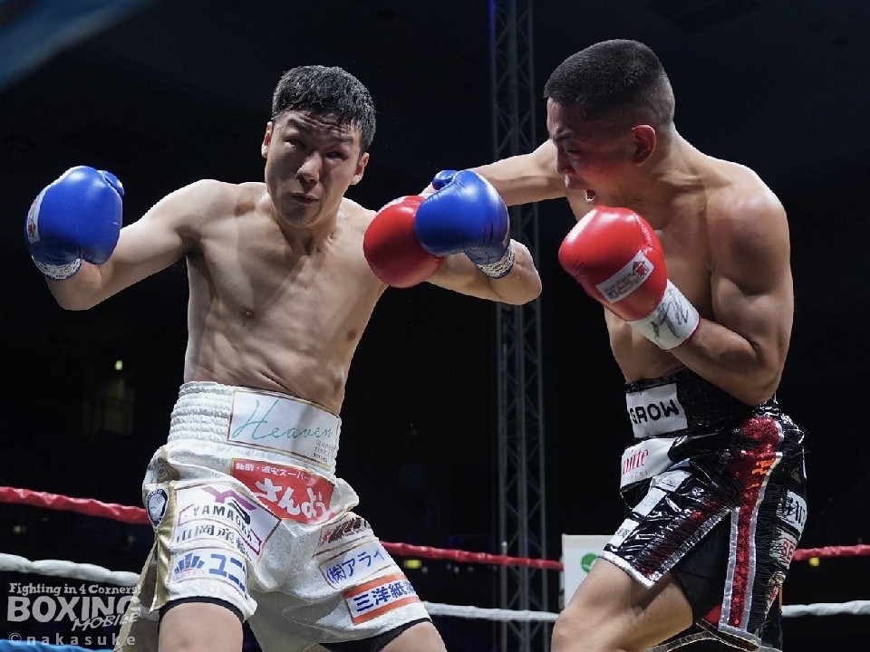 壮絶KO決着! 国本陸vs竹迫司登! | ボクモバニュース | ボクシングモバイル