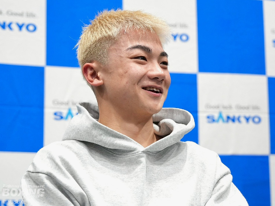 プロ4戦目で世界挑戦権獲得! 吉良大弥、戦慄の右ストレート! | ボク