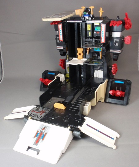 トランスフォーマー/ロボットベース・グランダス（前編） | ロボNINブログ