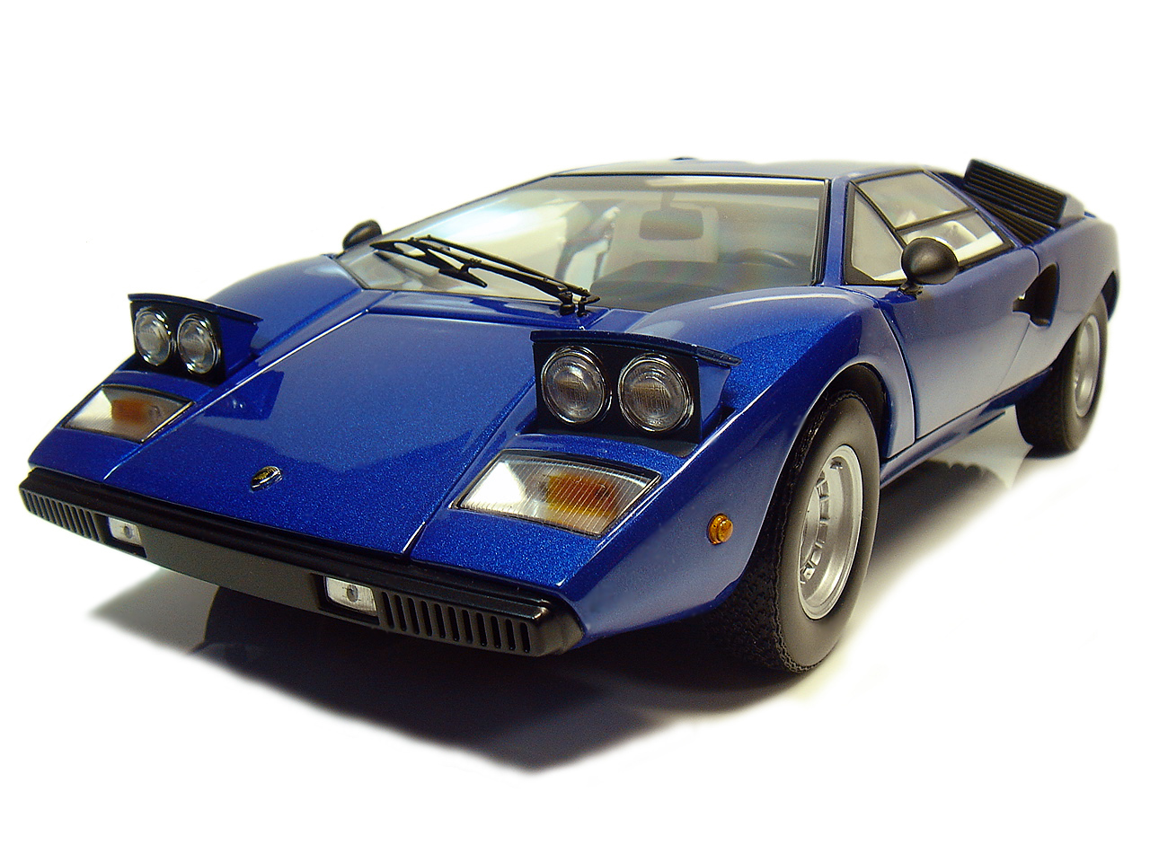 KYOSHO 1/18 Lamborghini COUNTACH LP400 | kojiのミニカーブログ
