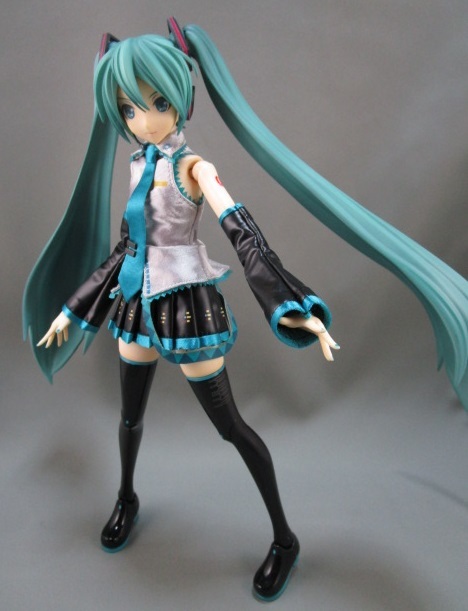 玩具レビュー R.A.H 初音ミク -Project DIVA- F - 金のおにぎり玩具箱