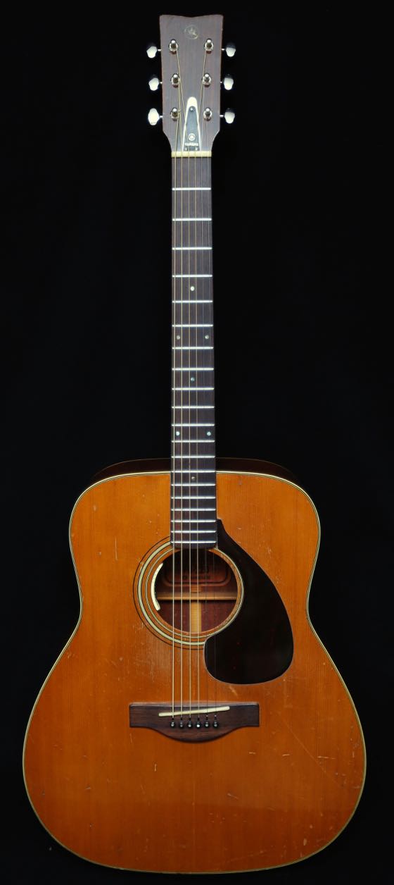 今日は、2本試奏チェック（YAMAHA FG-130）＼(^o^)／ - ギターリペア