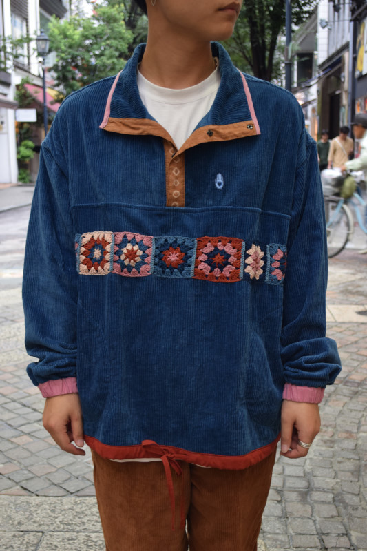 Polite Pullover | City Lights VOICE