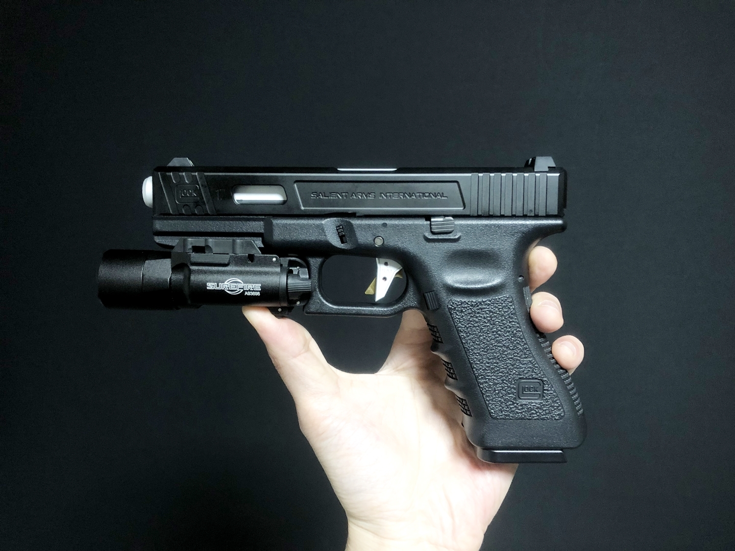 東京マルイ GLOCK 17 『SUREFIRE X300 ULTRA TYPE』を付けて見よう