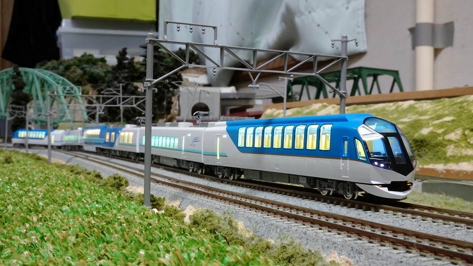 鉄道模型】近鉄50000系「しまかぜ」 - ビスタ模型鉄道（エヌゲージ日記）