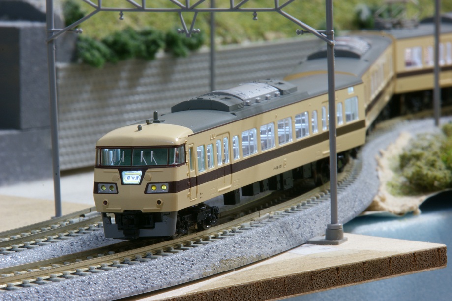 鉄道模型】117系「新快速」シティーライナー - ビスタ模型鉄道