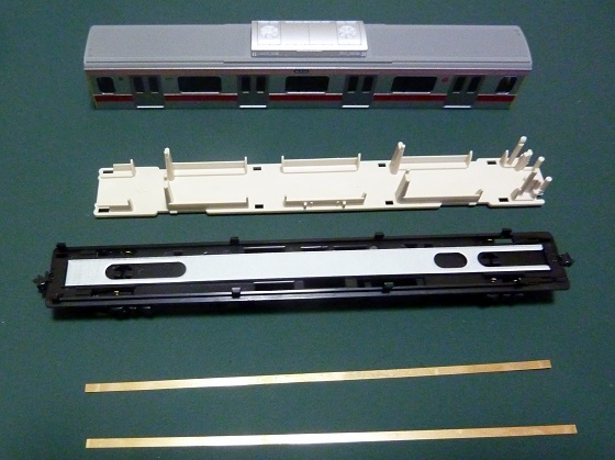 KATO車両への自作室内灯装着方法（東急5050系4000番台で） - ビスタ