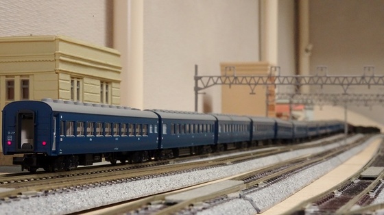 特価品 寝台急行「音戸」入線！ - ビスタ模型鉄道（エヌゲージ日記）