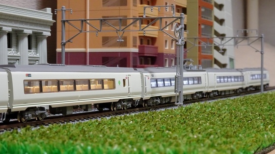 651系「スーパーひたち」 ライト電球色LED化 - ビスタ模型鉄道