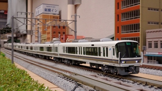 鉄道模型】221系リニューアル車〈大和路快速〉 - ビスタ模型鉄道
