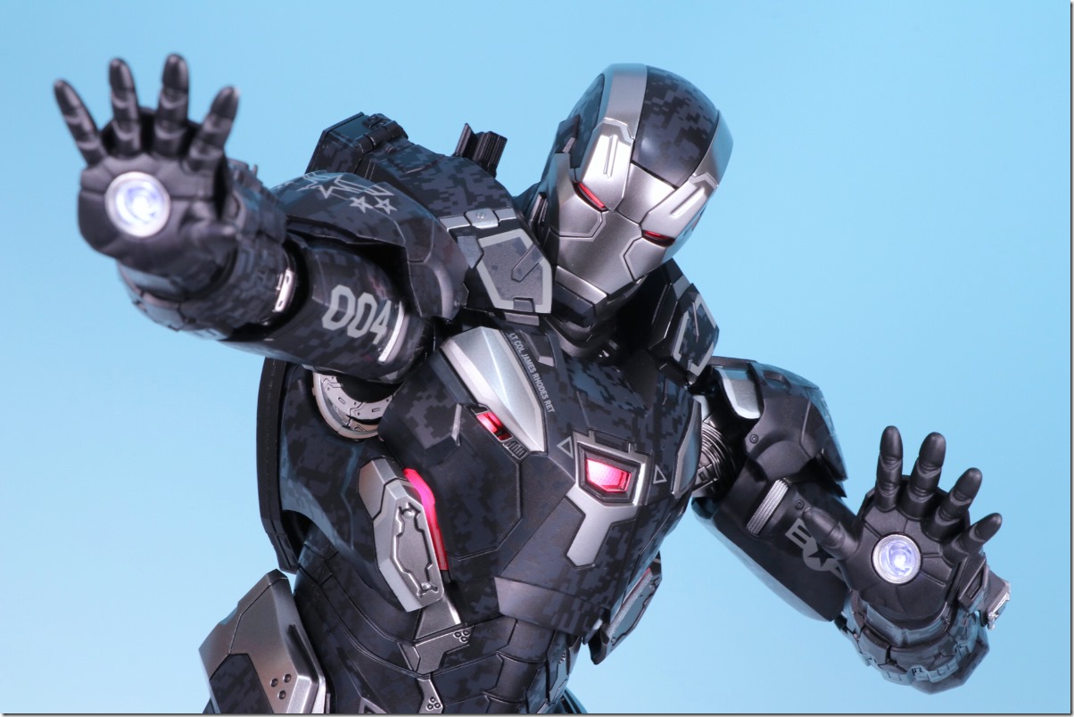 ホットトイズ アベンジャーズ/インフィニティウォー ウォーマシン