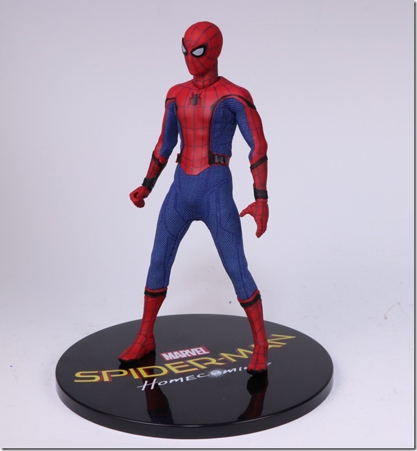 メズコ ワン12コレクティブ スパイダーマン（スパイダーマンホーム