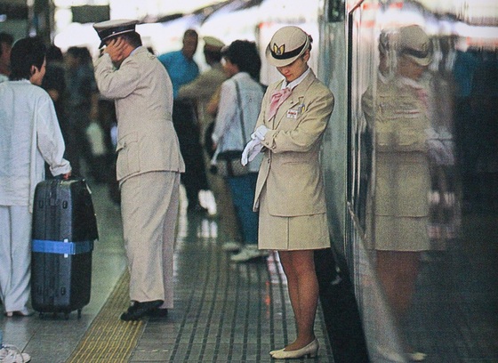 JR各社のオリジナル制服、2018年で制定30周年に【4】 - タタールのくに